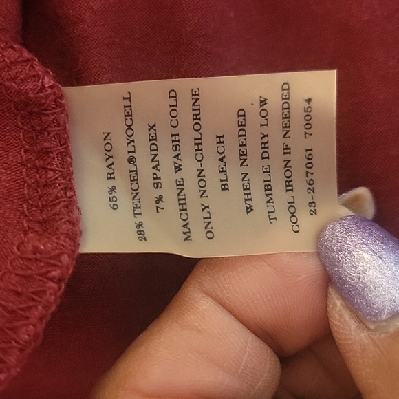 Ann Taylor Womens Plum & Red V-Neck Short Sleeve Blouses, Size: XL, Lot of 2 - Picture 10 of 11